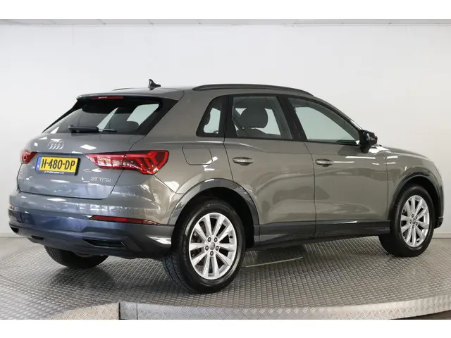 Audi Q3 35 TFSI Pro Line business 2020 Benzine 2