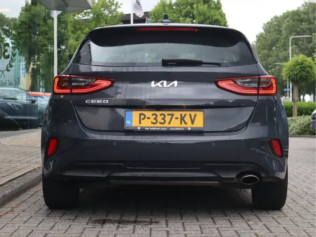 Kia Ceed 1.0 T-GDi 2022 Benzine 27
