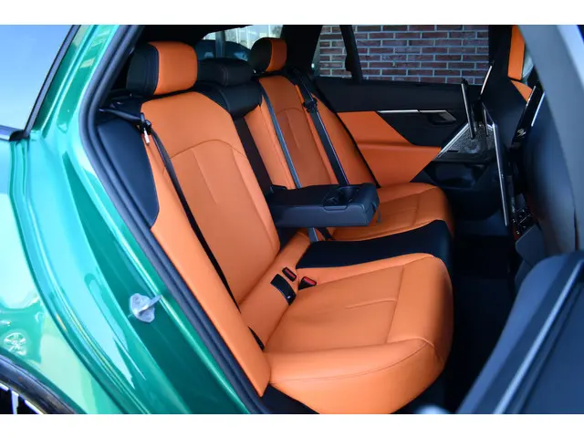 BMW M5 5-serie Touring 2024 Hybride Benzine 24