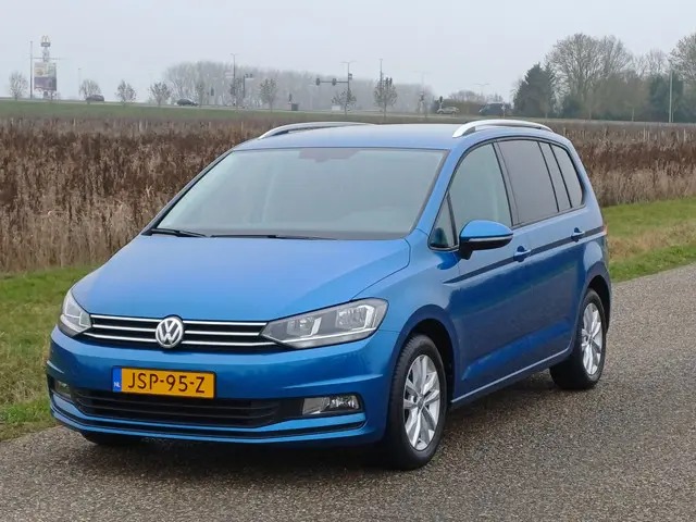 Volkswagen Touran 1.2 TSI Highline 7p 2017 Benzine 3