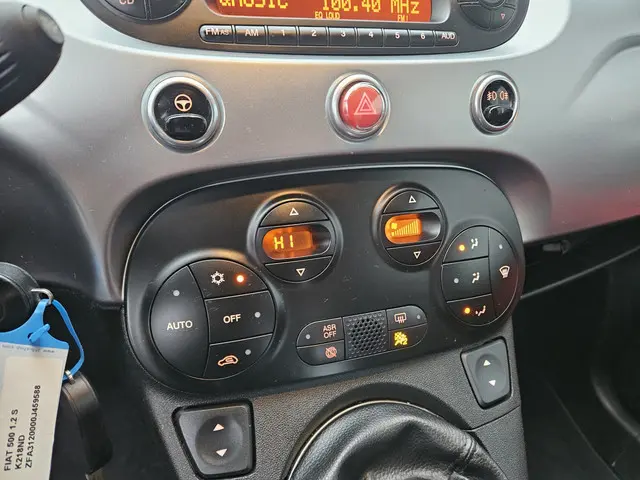 Fiat 500 1.2 500S sport,leuke auto! 2015 Benzine 19