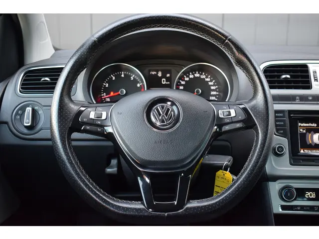 Volkswagen Polo 1.2 TSi Cross 2014 Benzine 13