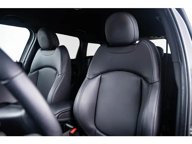 MINI Countryman Cooper SE ALL4 2022 Hybride Benzine 19