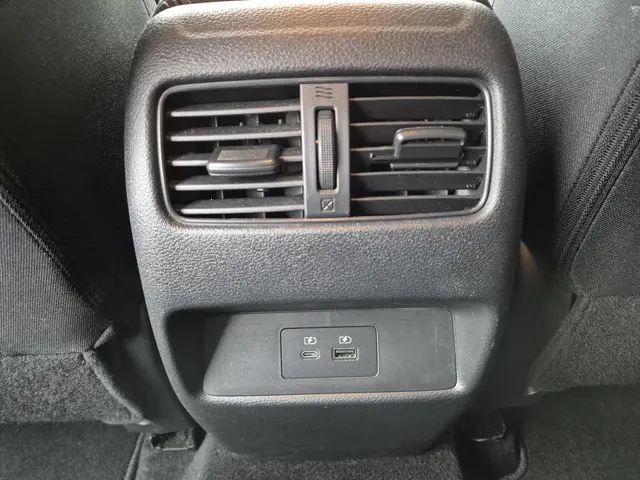 Nissan QASHQAI 1.3 MHEV Xtronic N-Style 2022 Benzine 32