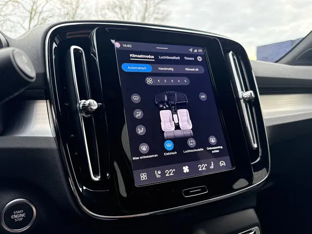 Volvo XC40 2.0 B4 Plus Dark 2025 Benzine 19