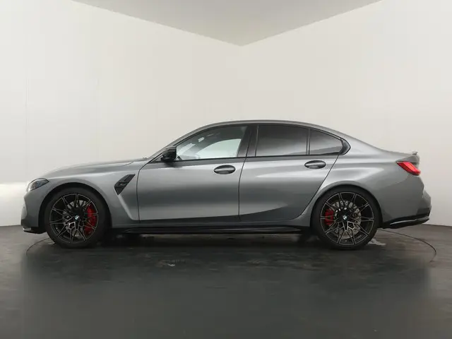 BMW M3 3-serie xDrive Competition 2025 Benzine 12