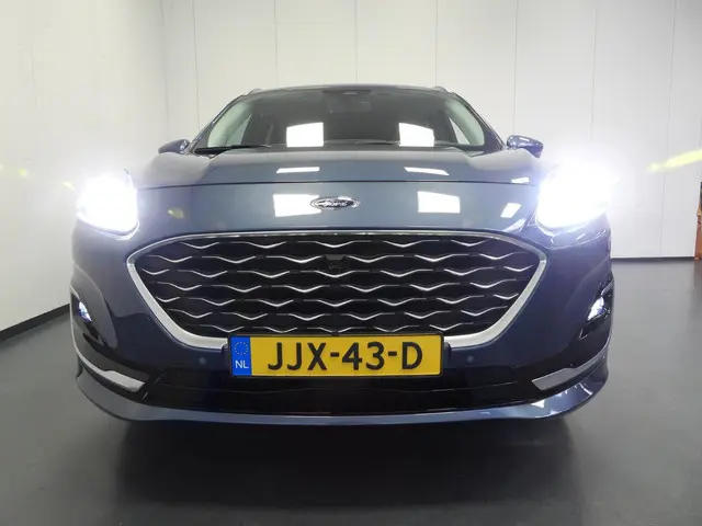 Ford Kuga 2.5 PHEV Plug-In Vignale 2022 Hybride Benzine 48