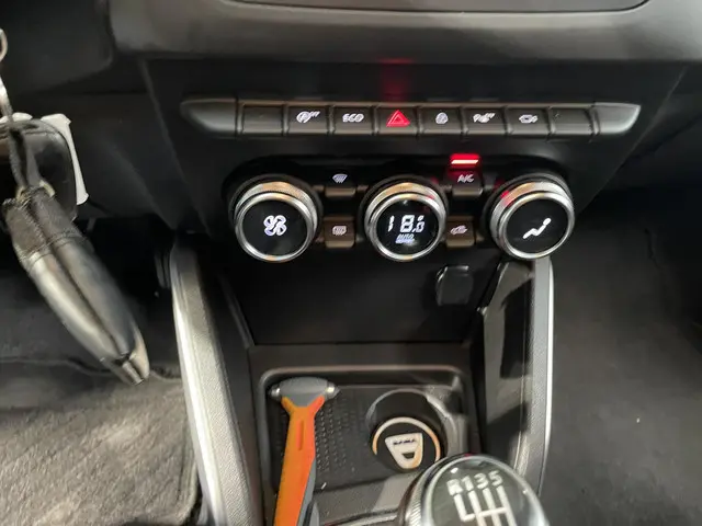 Dacia Duster 1.2 TCe Prestige 2018 Benzine 30