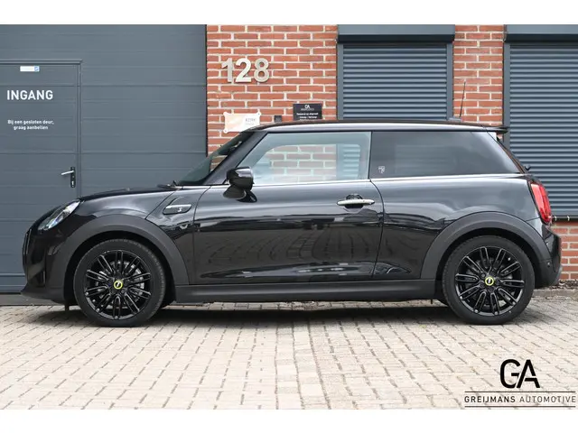 MINI Electric Mini Camden Edition 33 kWh 2023 Elektrisch 9