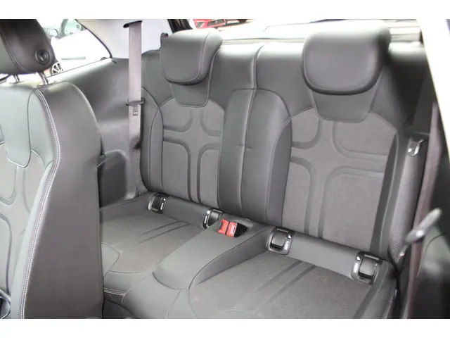 Opel ADAM 1.0 Turbo Slam 2015 Benzine 9