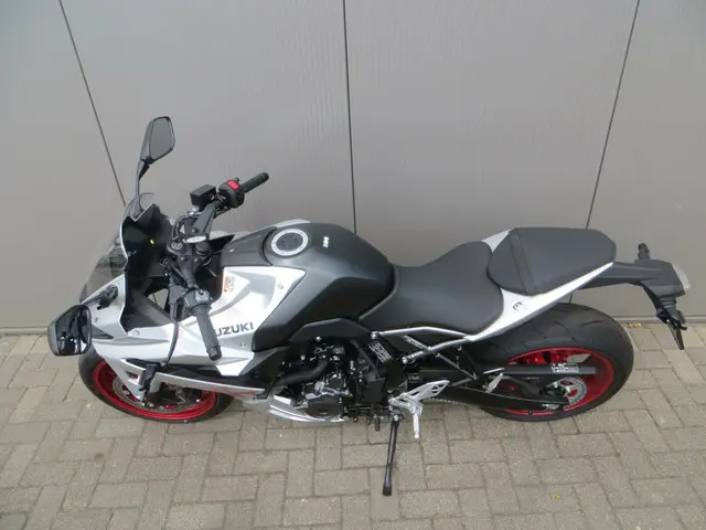 Suzuki GSX GSX-8R 2024 Benzine 13