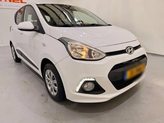 Hyundai i10 I-10 1.0 Go Climate/Navi 2016 Benzine 12
