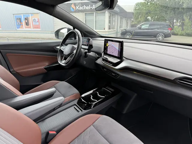 Volkswagen ID.4 Aut. First Edition 77kWh 2020 Elektrisch 13