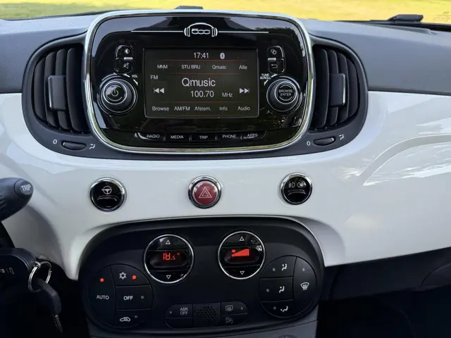 Fiat 500C 1.2 Lounge 2017 Benzine 21