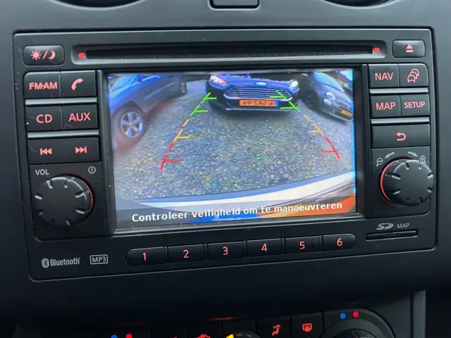 Nissan QASHQAI 1.6 Connect Edition !PANODAK! 2012 Benzine 21