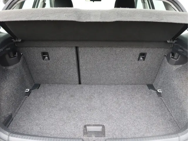 Volkswagen Polo 1.0 TSI Comfortline 2019 Benzine 48