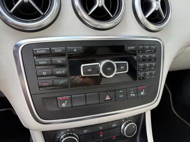 Mercedes-Benz A-Klasse 180 Ambition 2013 Benzine 12