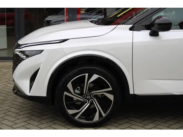 Nissan QASHQAI MHEV 158 Xtronic Tekna Plus 2025 Benzine 47