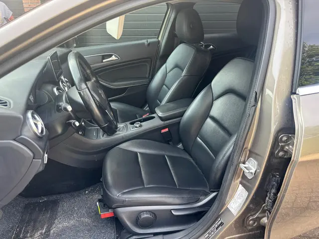 Mercedes-Benz A-Klasse 180 Prestige 2013 Benzine 7