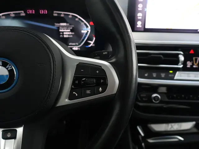 BMW iX3 High Executive 80 kWh 2023 Elektrisch 27