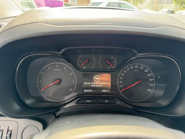 Opel Combo 1.5D L1H1 Edition 2020 Diesel 5