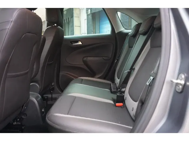 Opel Crossland X 1.2 Online Edition 2017 Benzine 20