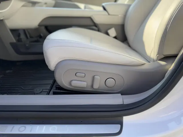 Hyundai IONIQ 6 Lounge 77.4 kWh 2023 Elektrisch 25