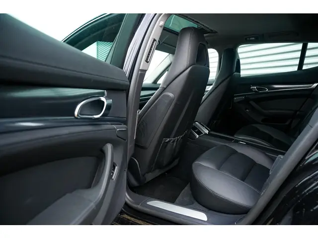 Porsche Panamera 3.0 S Hybrid 2012 Benzine 10