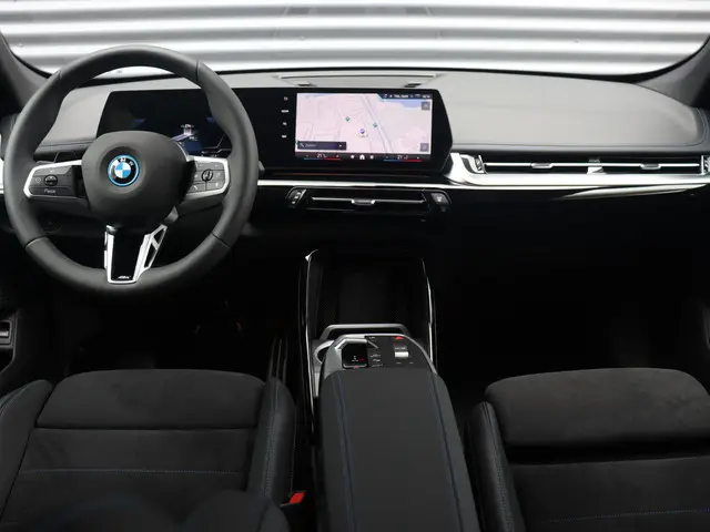 BMW iX1 eDrive20 2025 Elektrisch 11