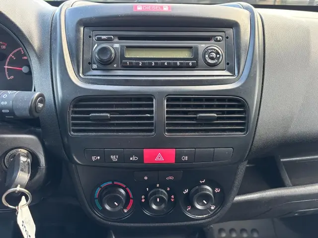 Opel Combo 1.3 CDTi L2H1 Wit Lang 2018 2018 Diesel 13