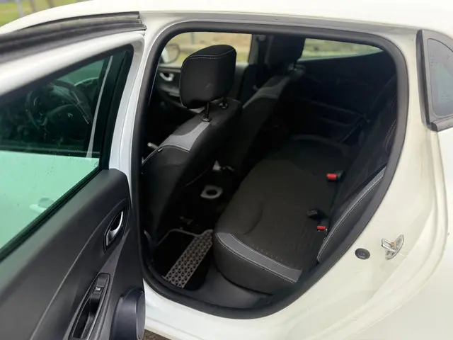 Renault Clio 0.9 TCe Dynamique 2016 Benzine 7