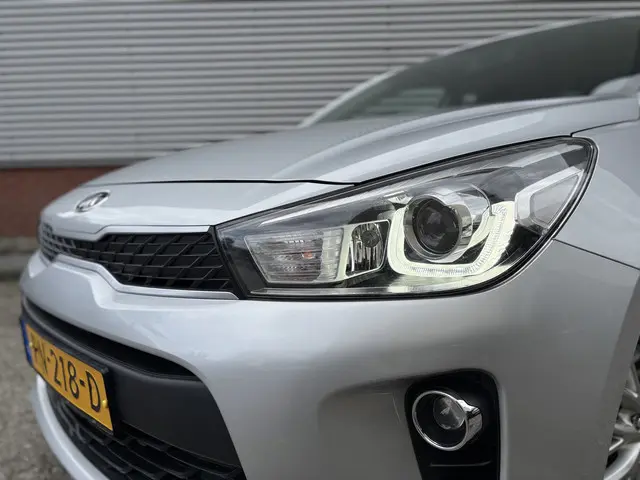 Kia Rio 1.0 TGDI ComfortPlusLine Navigator 2018 Benzine 17