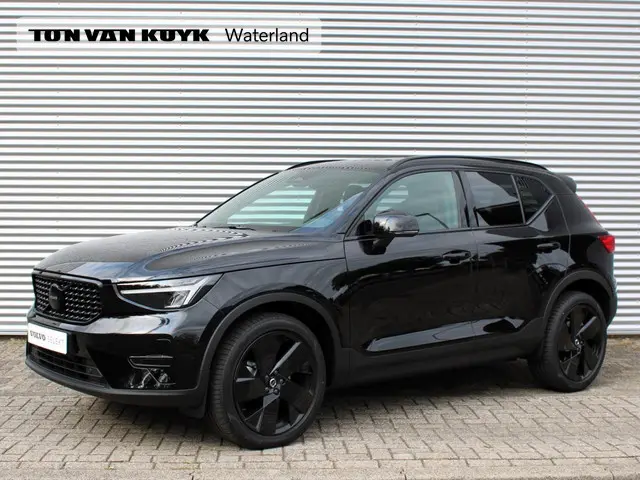 Volvo XC40 2.0 B4 Plus Black Edition 2025 Benzine