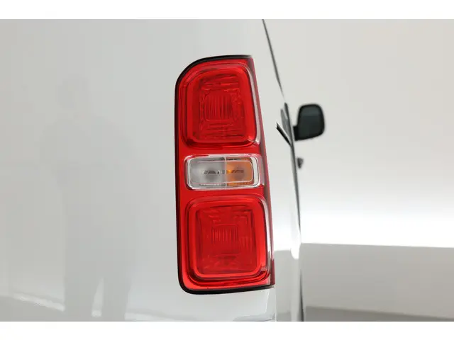 Opel Vivaro 2.0 CDTI-145pk L3H1 Edition 2022 Diesel 29