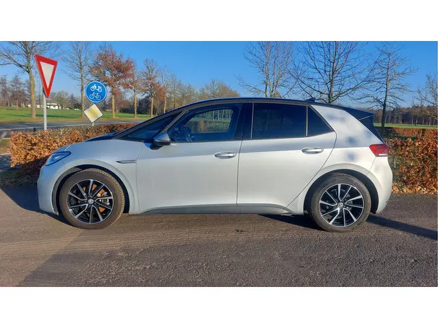 Volkswagen ID.3 Business 58 kWh 2020 Elektrisch 13