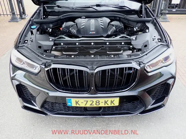 BMW X5 M COMPETITION 2021 Benzine 58
