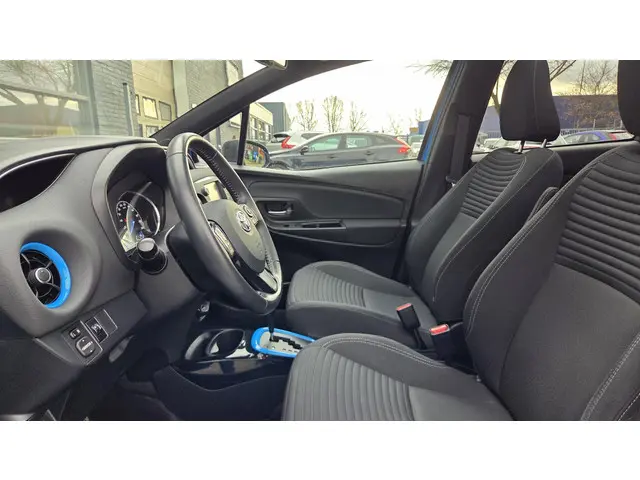 Toyota Yaris 1.5 Hybrid Splash 2018 Hybride Benzine 14