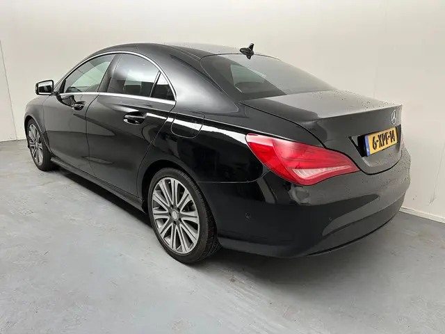 Mercedes-Benz CLA 180 BlueEFF. Lease Edition 2014 Benzine 3