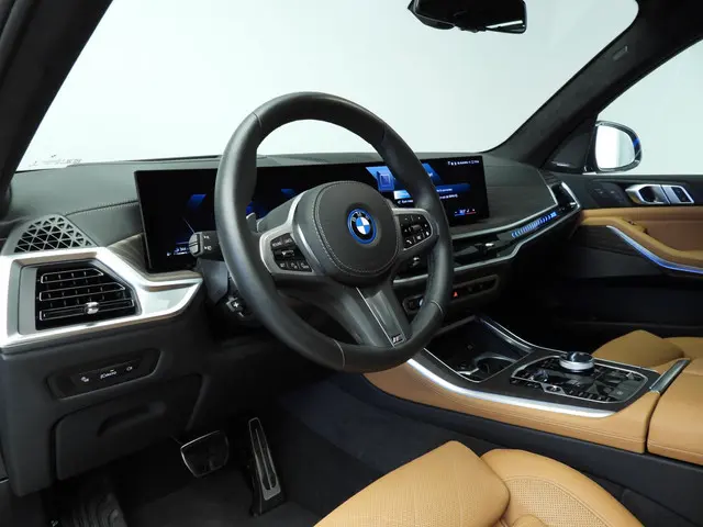 BMW X5 xDrive50e 2024 Hybride Benzine 6