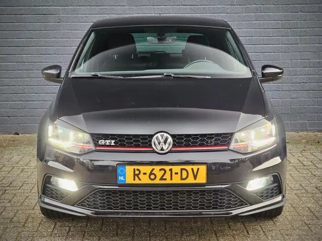 Volkswagen Polo 1.8 TSI GTI 2015 Benzine 6
