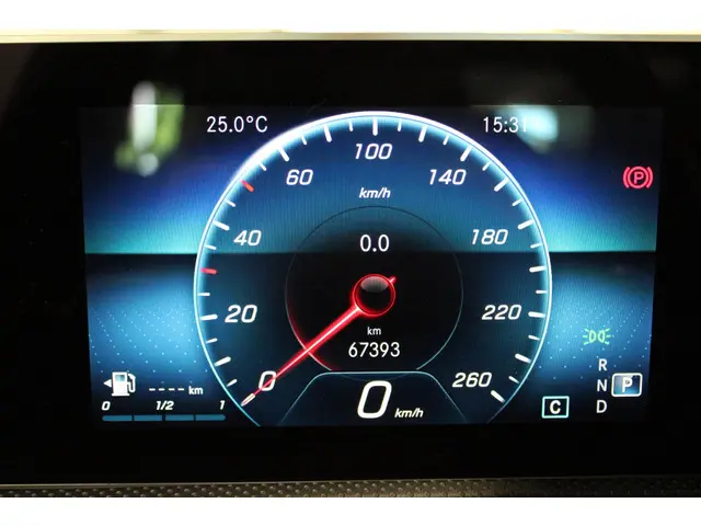 Mercedes-Benz CLA Coupé 180 Advantage 2019 Benzine 22