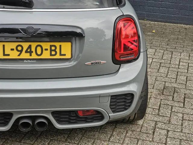 MINI Cooper Mini 2.0 John Works Chili 2019 Benzine 5