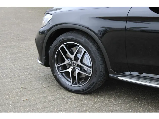 Mercedes-Benz GLC Coupé 250 4M AMG 2019 Benzine 30