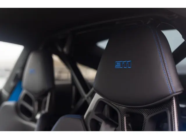 Porsche 911 992 3.0 Dakar 2023 Benzine 18