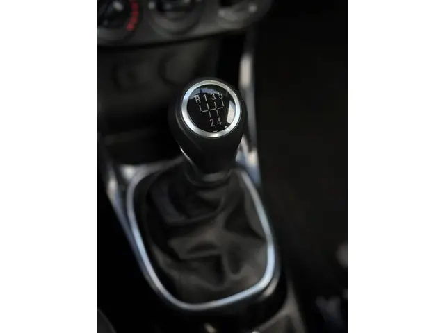 Opel ADAM 1.4 Glam CarPlay Airco 2019 Benzine 23