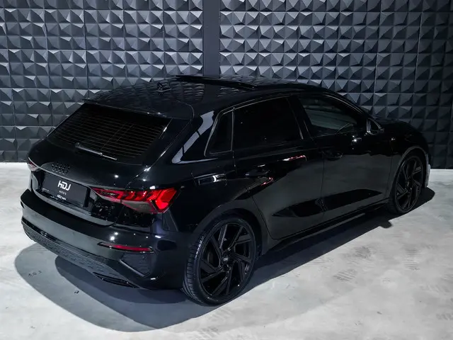 Audi A3 Sportback 35 TFSI S edition 2023 Benzine 34