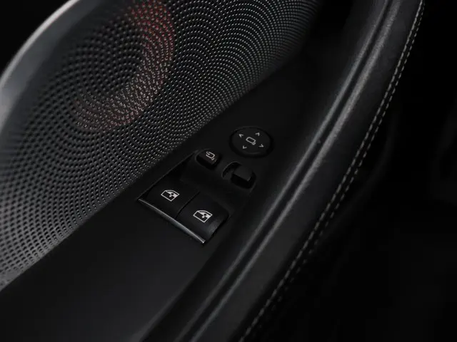 BMW 8 Serie Coupé M850i xDrive 2020 Benzine 34