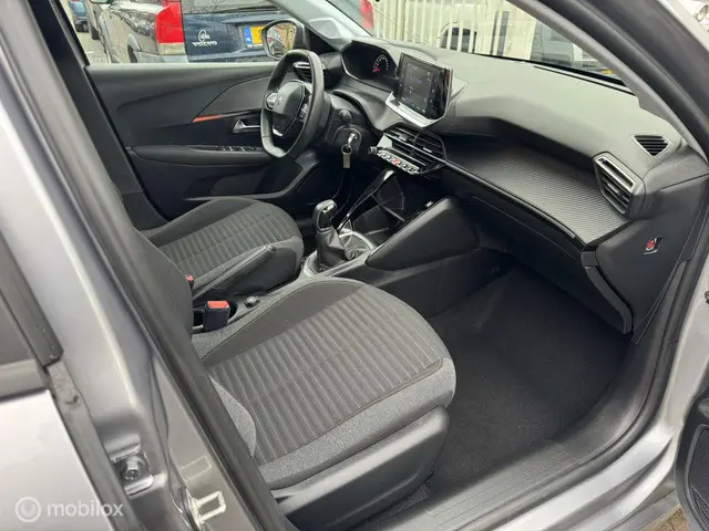 Peugeot 208 1.2 PureTech Active Pack 2021 Benzine 12