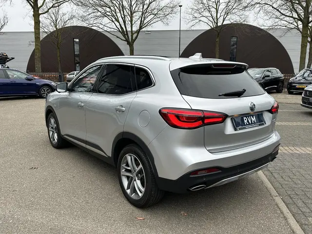 MG EHS 1.5 TGDI Luxury 2023 Hybride Benzine 5