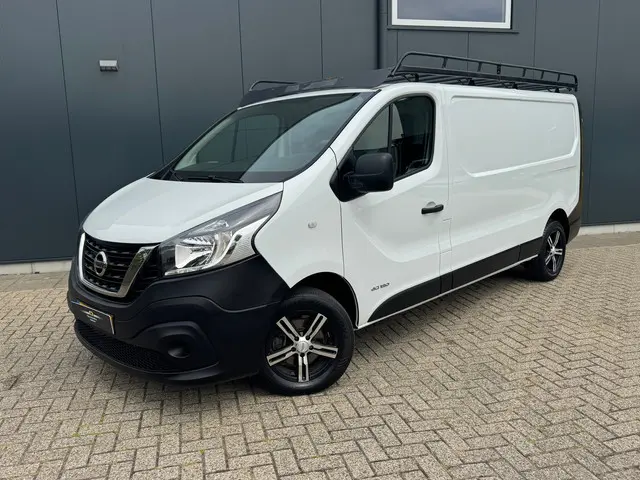 Nissan NV300 * L2H1 * Airco * Trekhaak * Imperiaal * 2019 Diesel 10